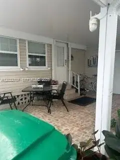 8721 SW 22nd Ct, Davie FL 33324 photo 3