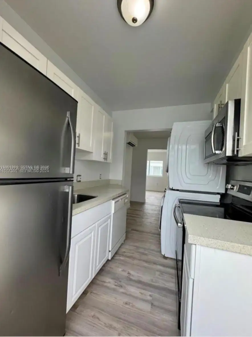 1248 Marseille Dr # 6, Miami Beach FL 33141 photo 2