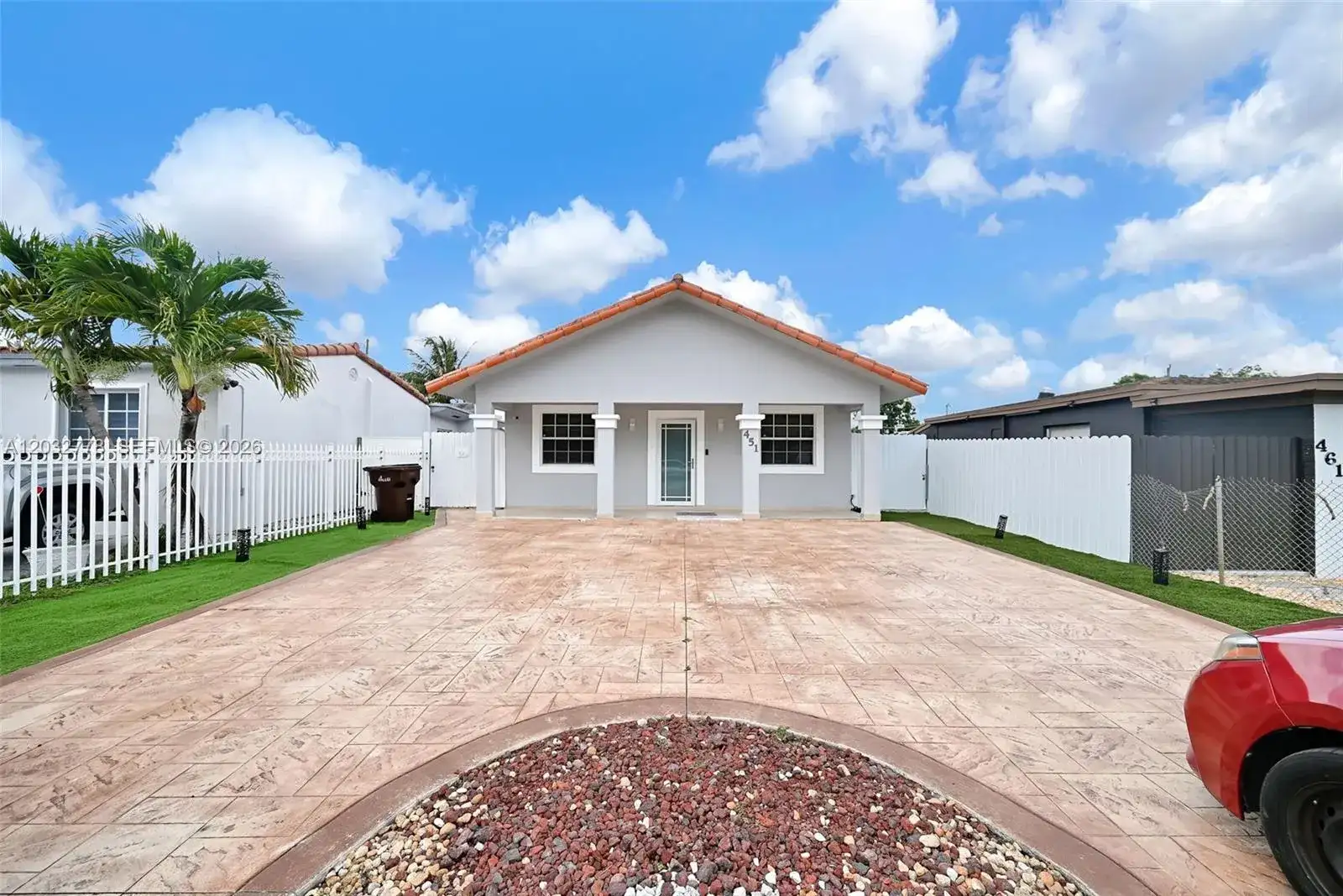 451 E 37th St, Hialeah FL 33013 photo 2