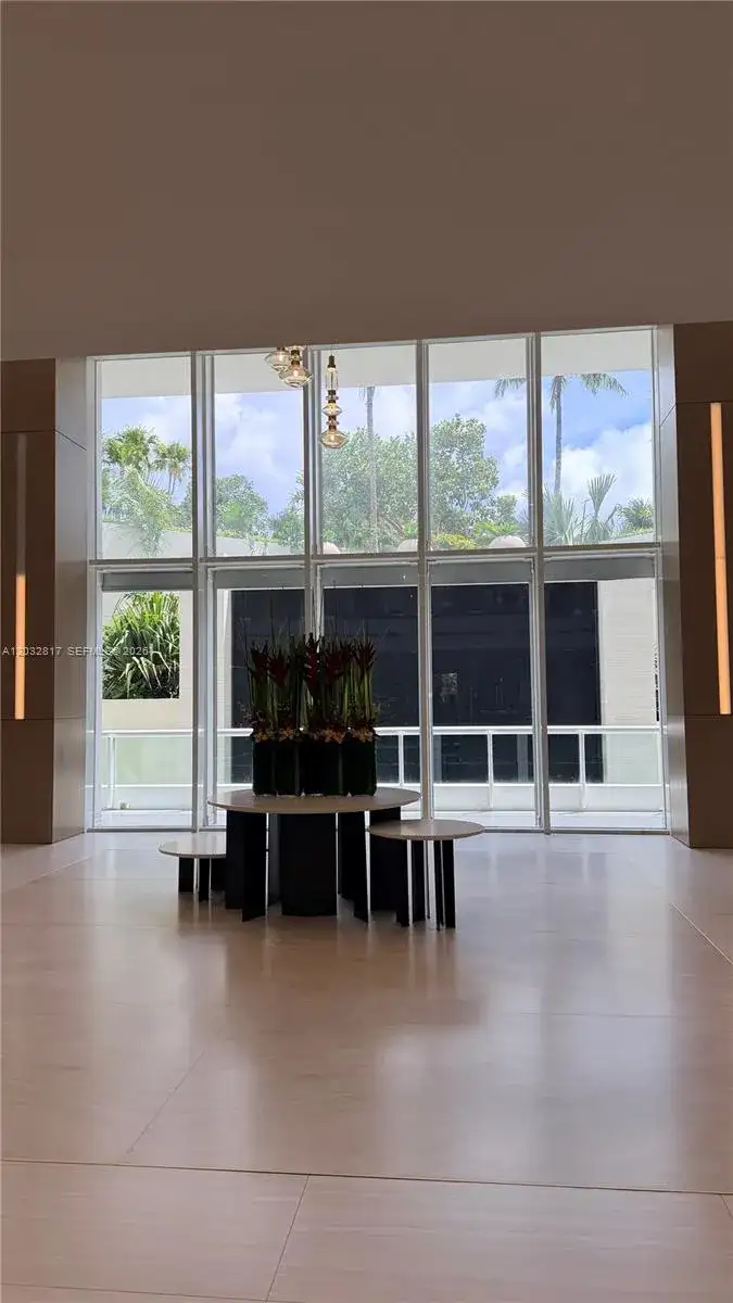 21205 Yacht Club Dr # 1201, Aventura FL 33180 photo 2