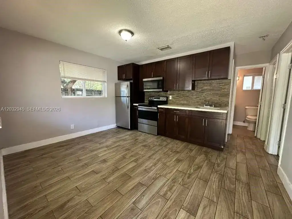 647 NW 3rd Ave # 1, Fort Lauderdale FL 33311 photo 2