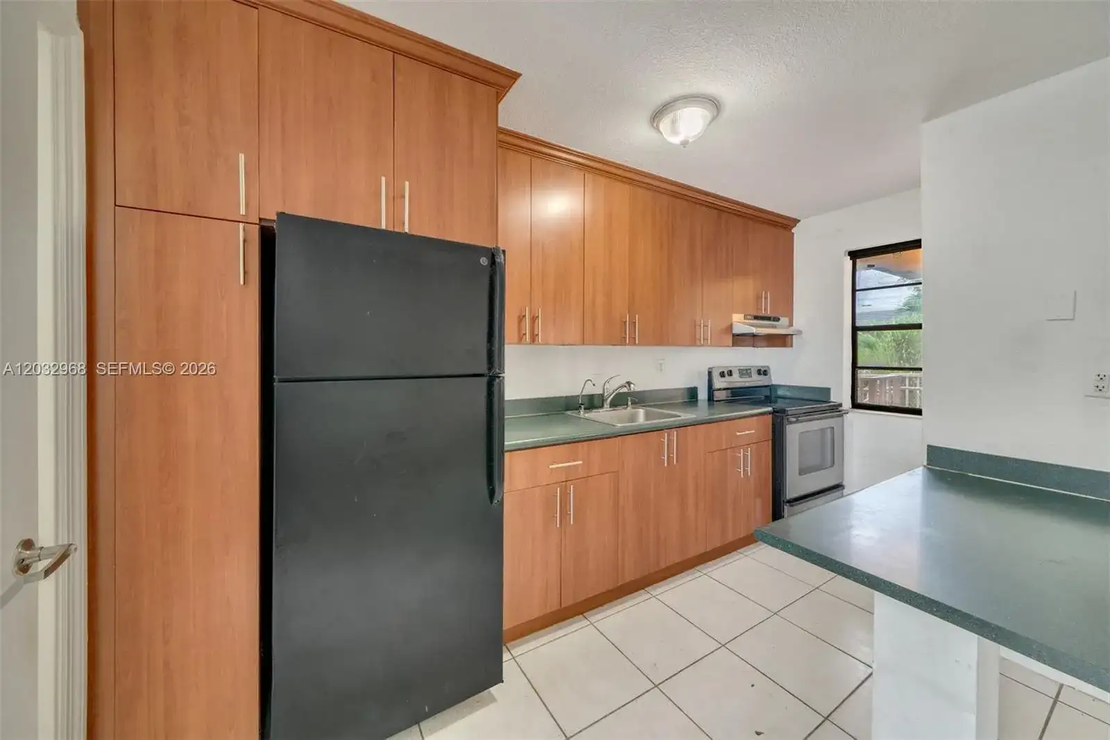 4081 N Dixie Hwy # 27, Oakland Park FL 33334 photo 5