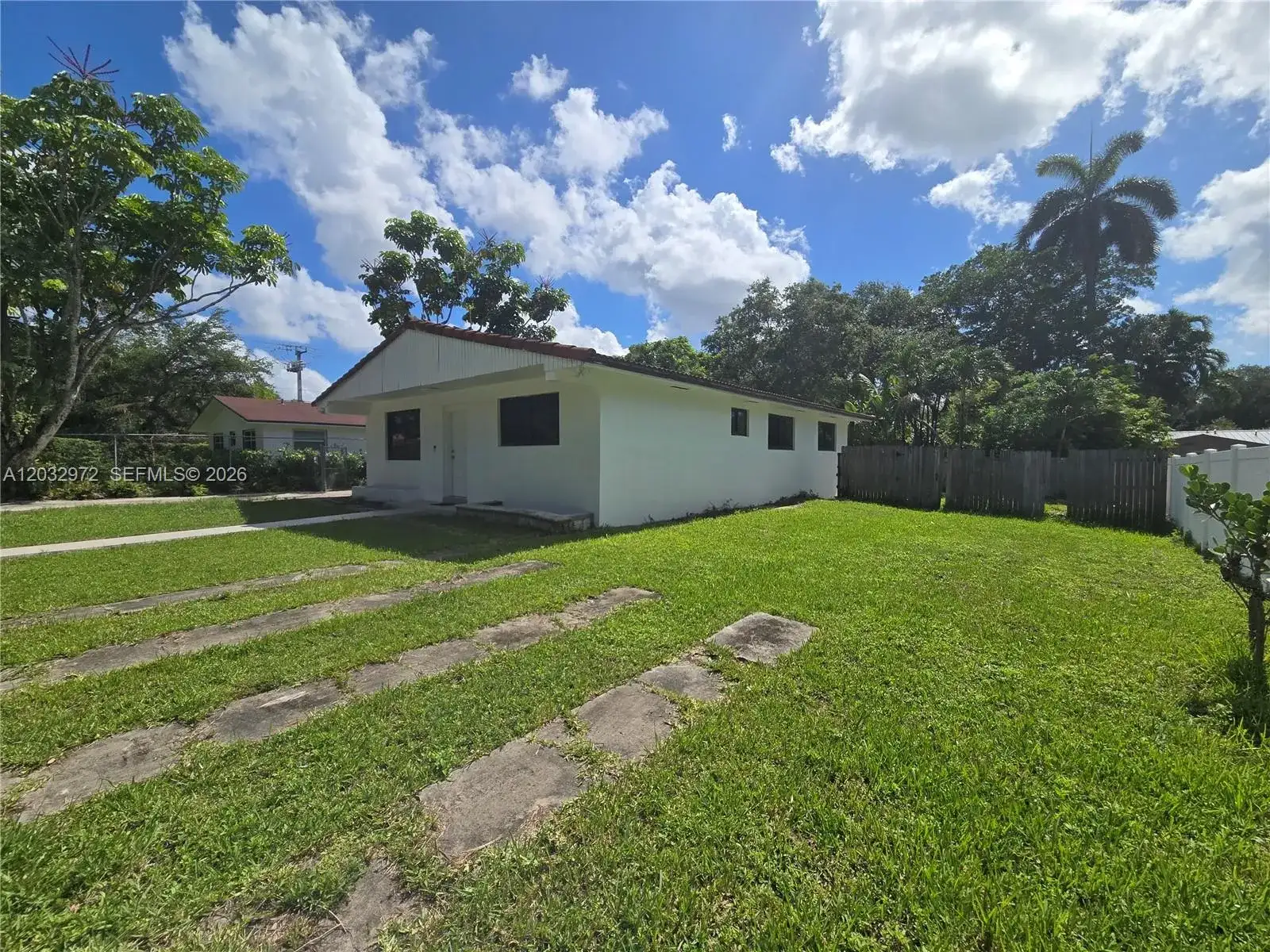 13100 NE 3rd Ct # 1, North Miami FL 33161 photo 3