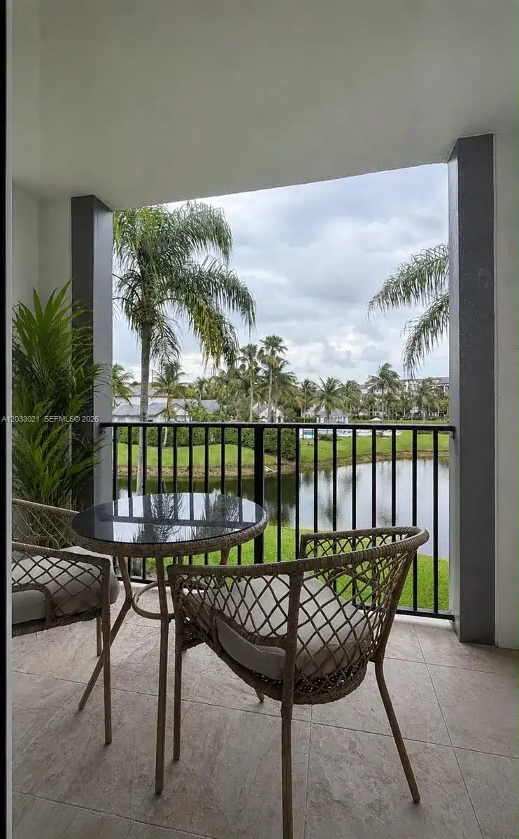 4540 NW 107th Ave # 11, Doral FL 33178 photo 2