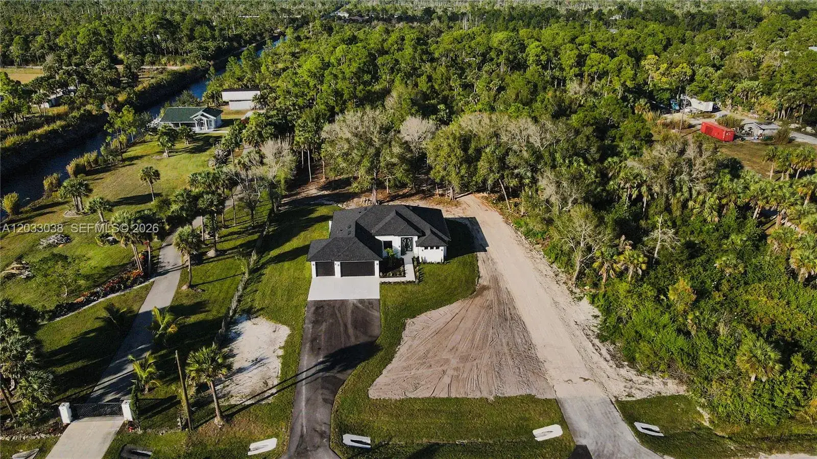2565 28th Ave Se, Naples FL 34117 photo 5