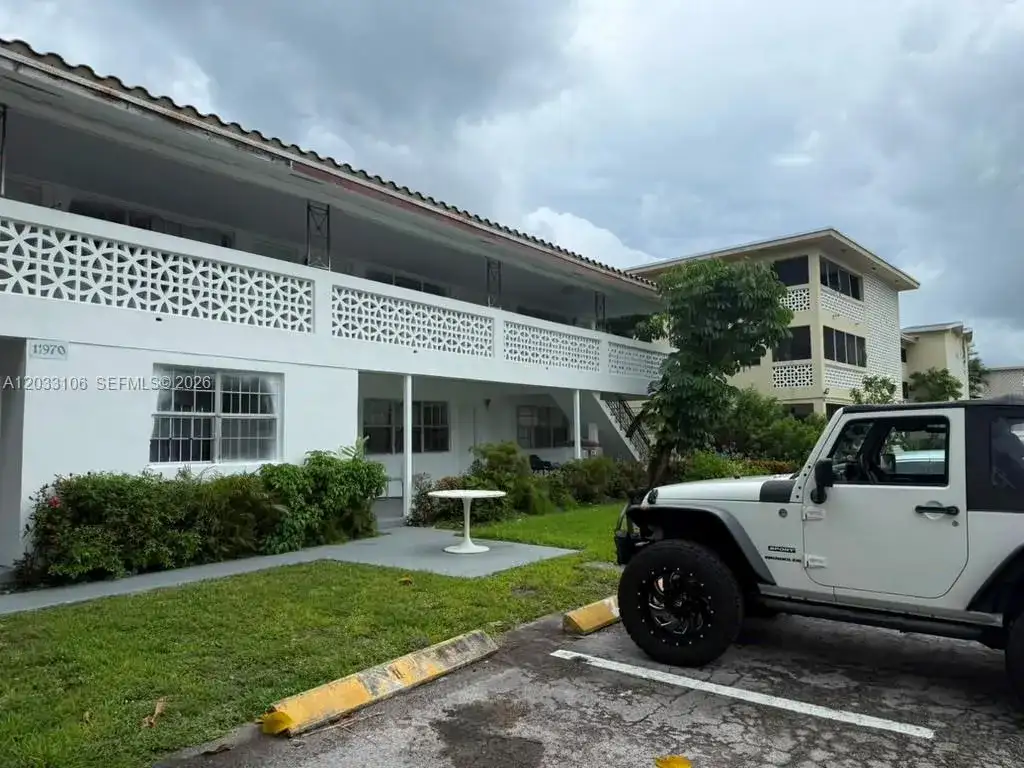11970 NE 19th Dr, North Miami FL 33181 photo 5