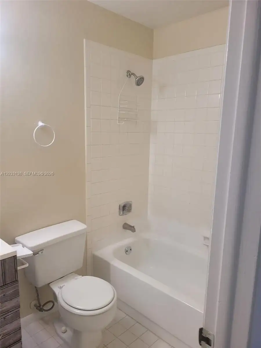 785 NW 103rd Ter # 202, Pembroke Pines FL 33026 photo 2