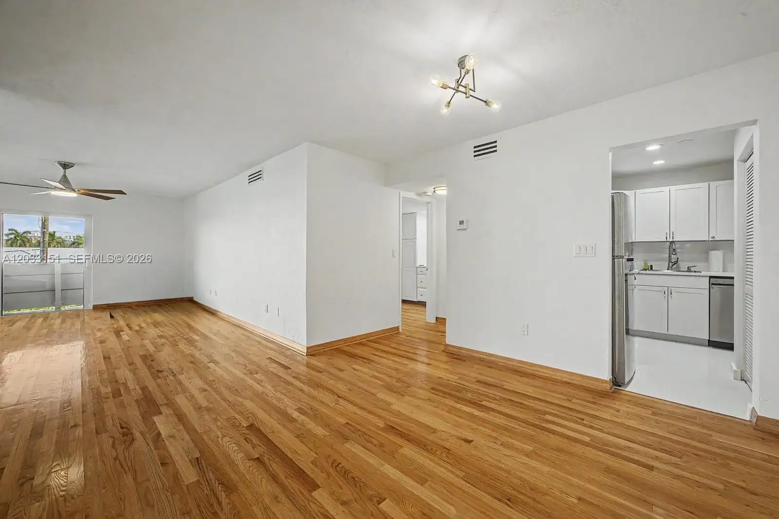 1205 Mariposa Ave # 415, Coral Gables FL 33146 photo 2