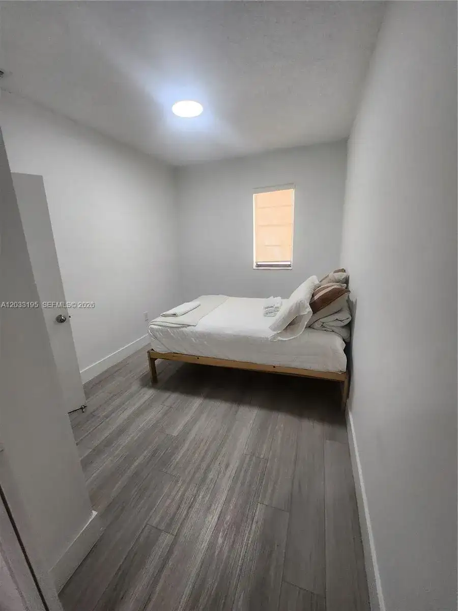 2700 Collins Ave # 302, Miami Beach FL 33140 photo 4
