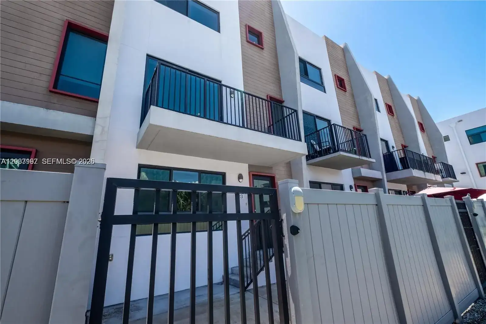 113 NE 6 St. # 1111, Fort Lauderdale FL 33304 photo 3