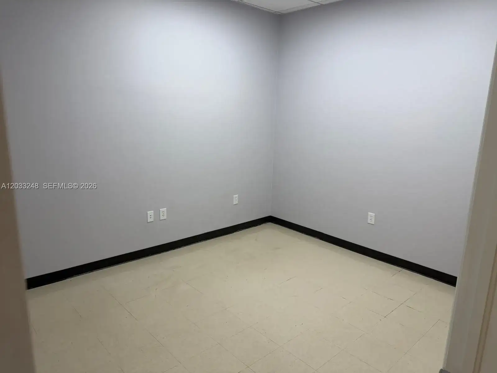 8688 NW 44 ST, Sunrise FL 33351 photo 2