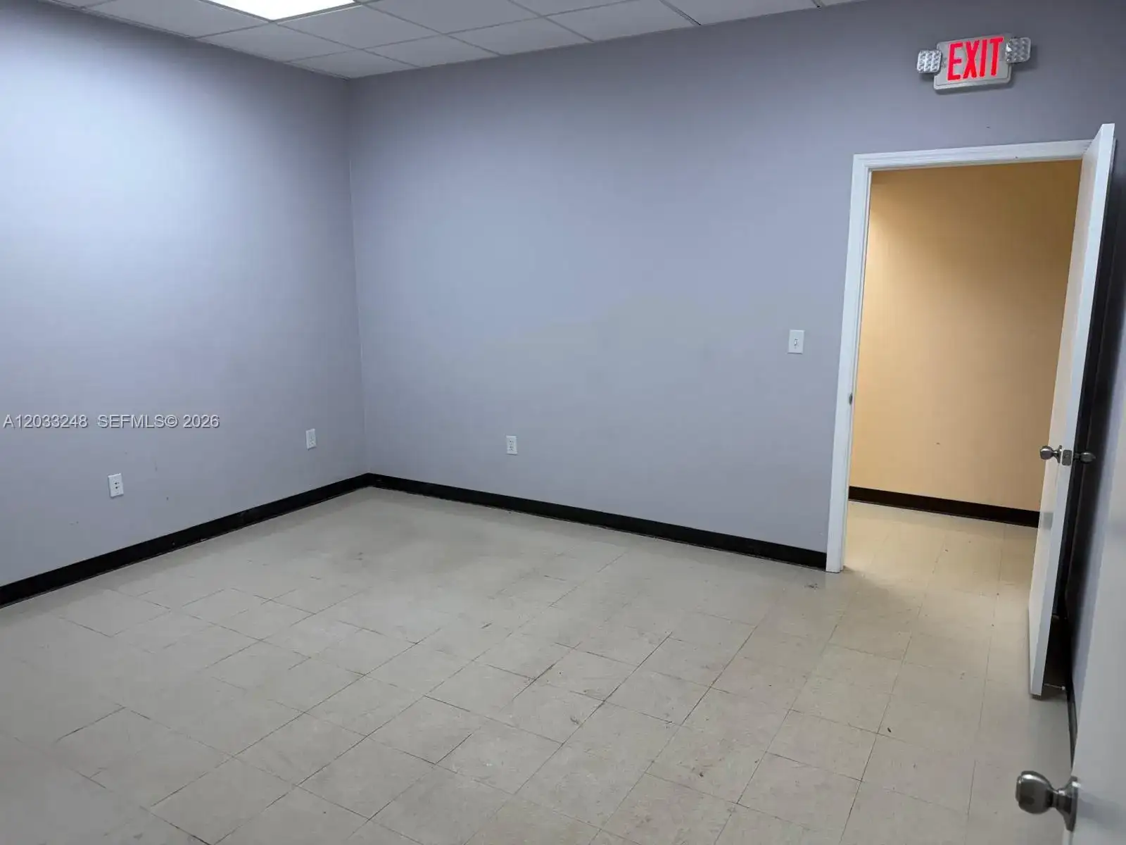 8688 NW 44 ST, Sunrise FL 33351 photo 3