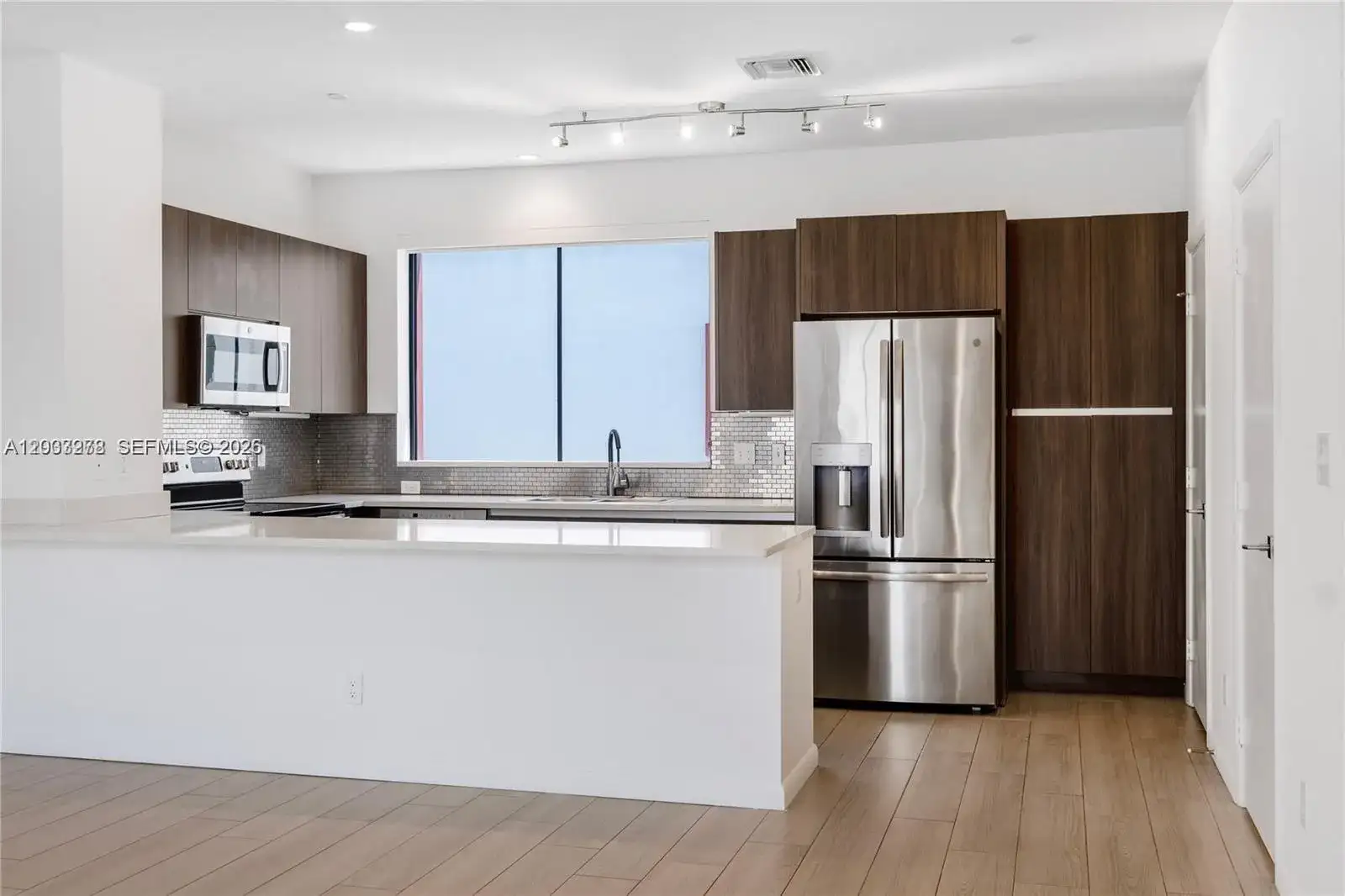 113 NE 6 St. # 2121, Fort Lauderdale FL 33304 photo 3