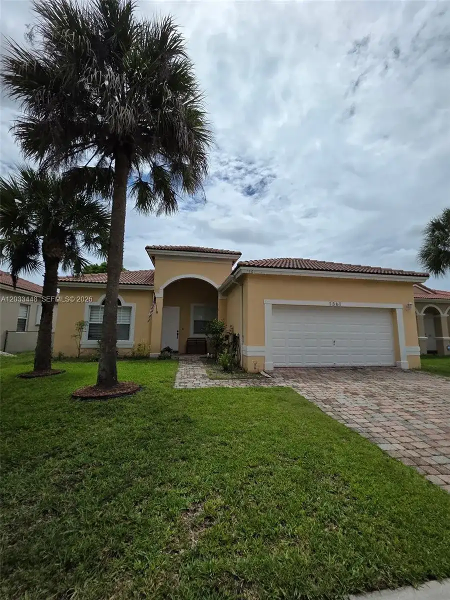 1361 SE 16th Ave, Homestead FL 33035 photo 2
