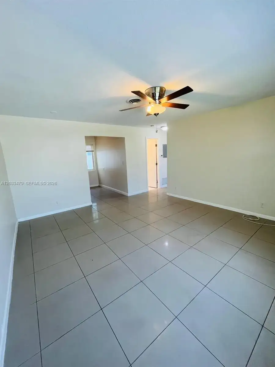 2500 NW 9th Ln # 1, Wilton Manors FL 33311 photo 4