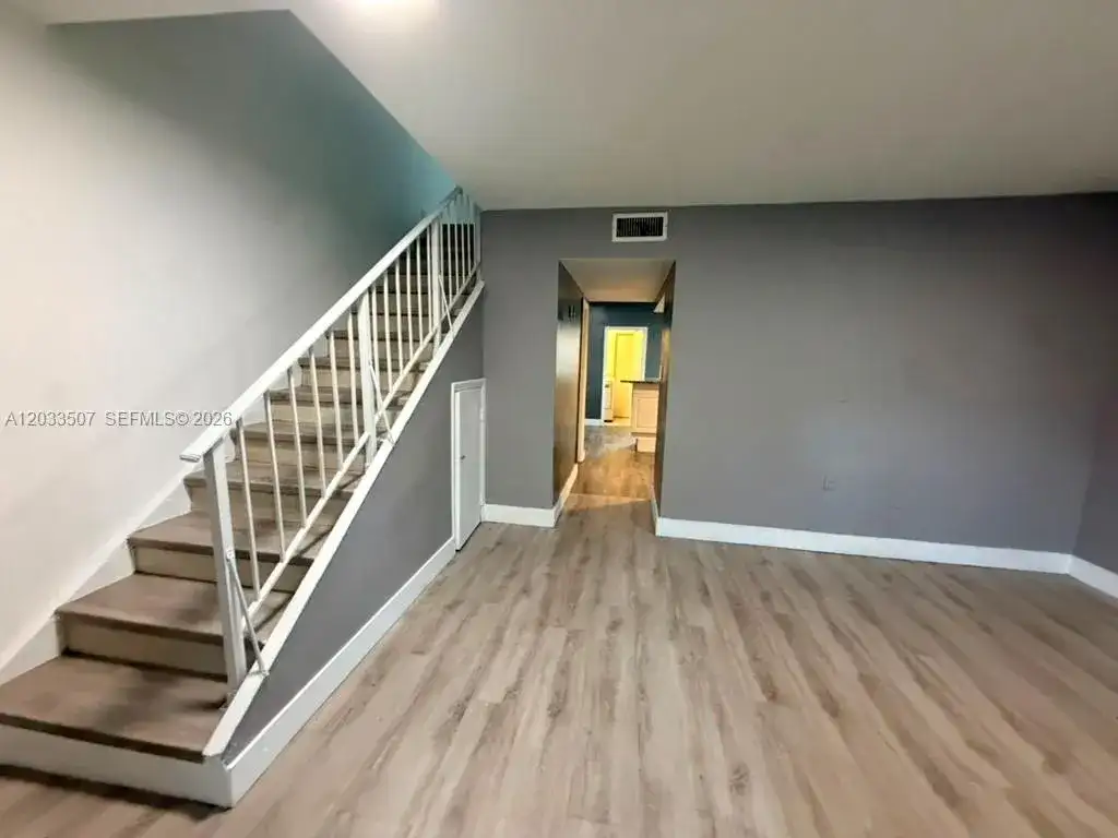 274 NE 141st St # 3C, Miami FL 33161 photo 3