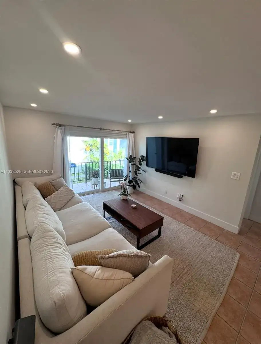 9227 SW 87th Ave # B7, Miami FL 33176 photo 3