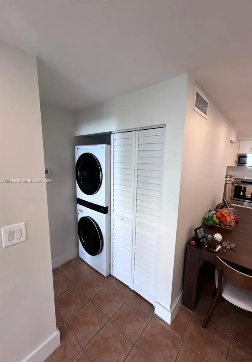 9227 SW 87th Ave # B7, Miami FL 33176 photo 4