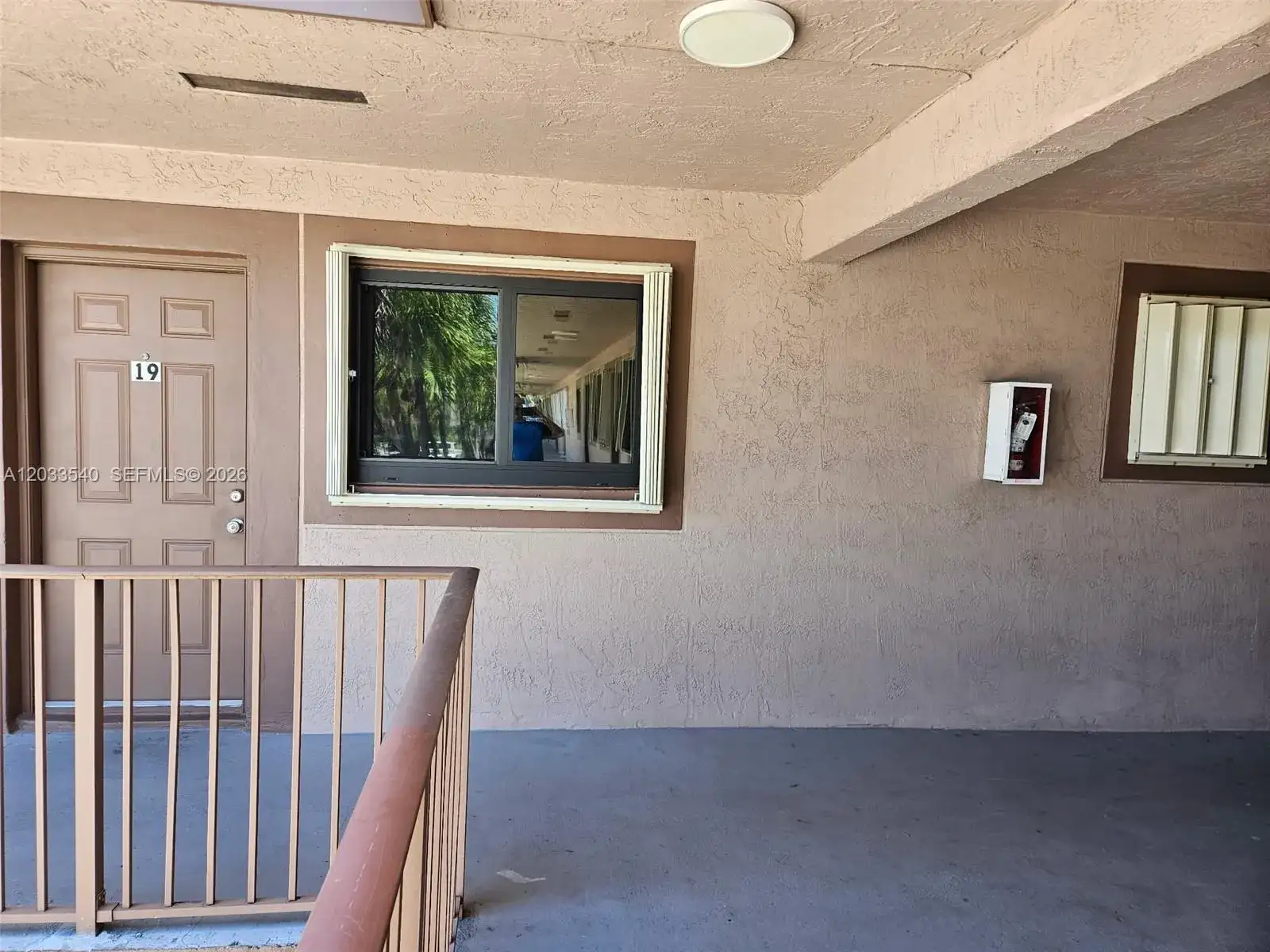 2348 W 56th St # 19, Hialeah FL 33016 photo 2