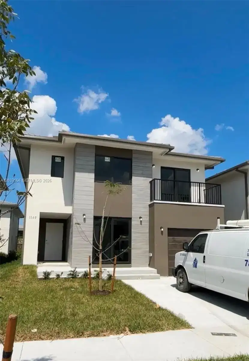 1160 NW 1st St, Florida City FL 33034 photo 2