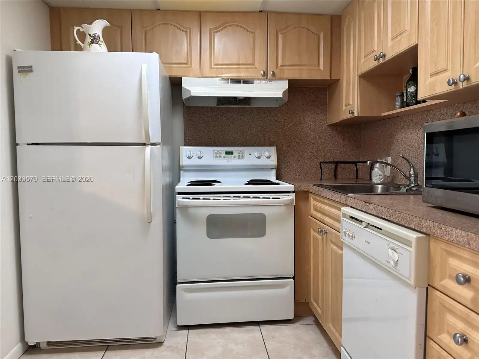569 Fanshaw N # 569, Boca Raton FL 33434 photo 3