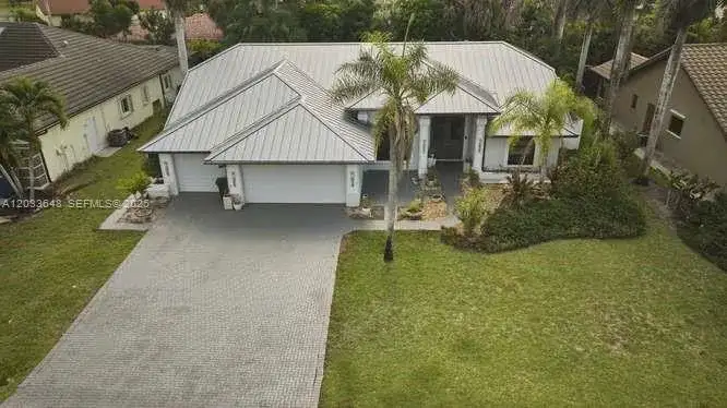 28505 Sombrero DR, Bonita Springs FL 34135 photo 4