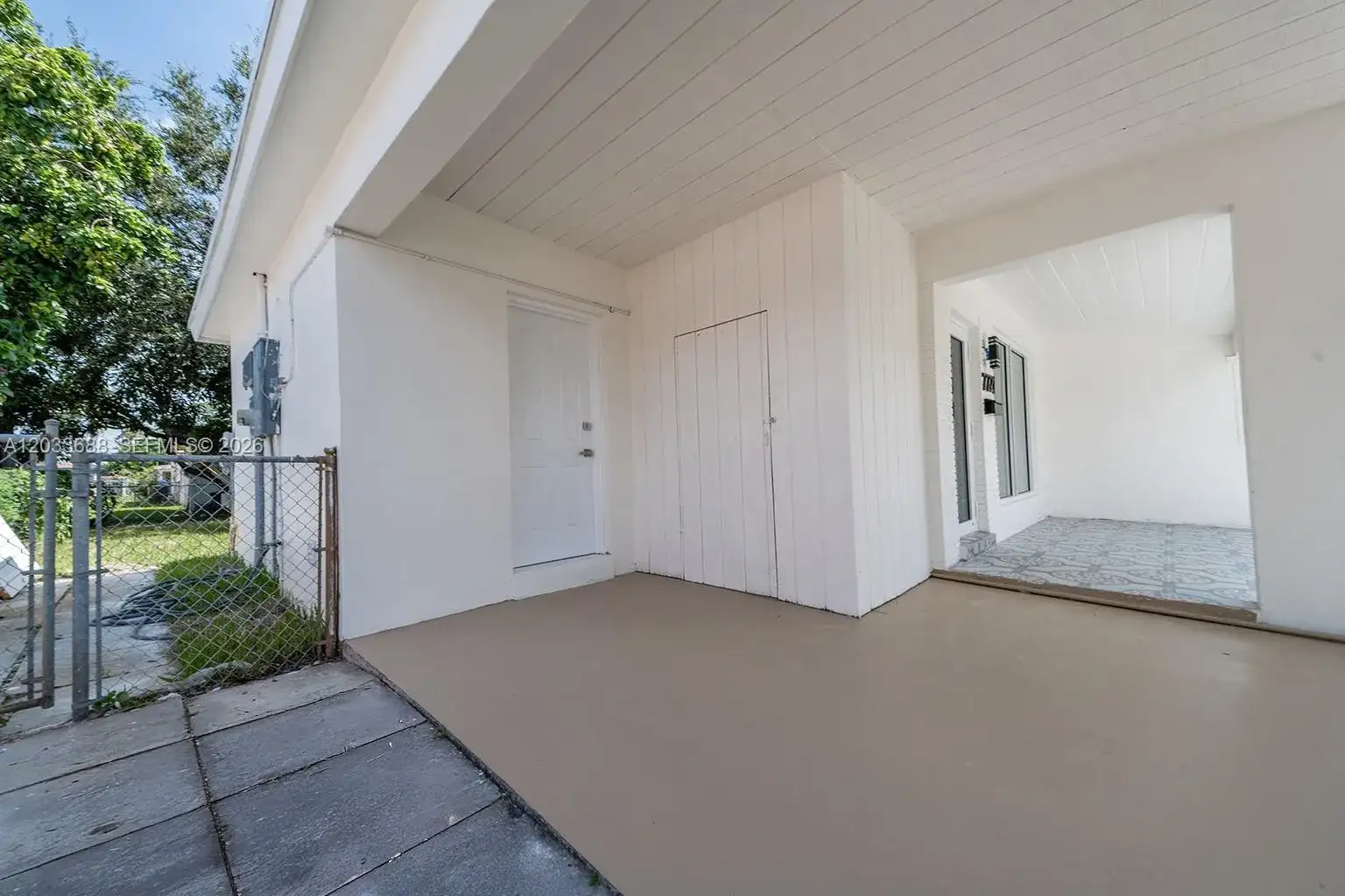 7721 Indigo St, Miramar FL 33023 photo 2