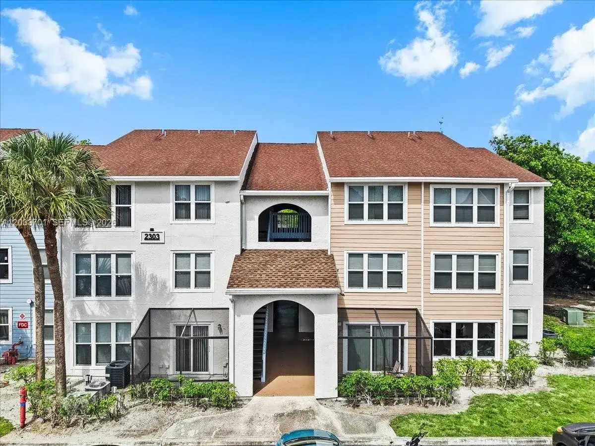 2303 N Congress Ave # 27, Boynton Beach FL 33426 photo 2