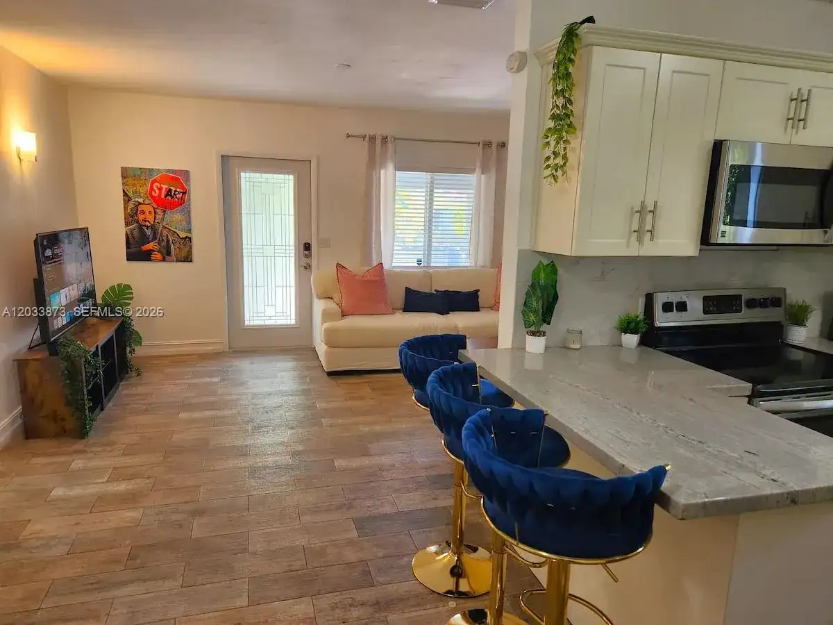11 NW 47th Ter, Miami FL 33127 photo 4