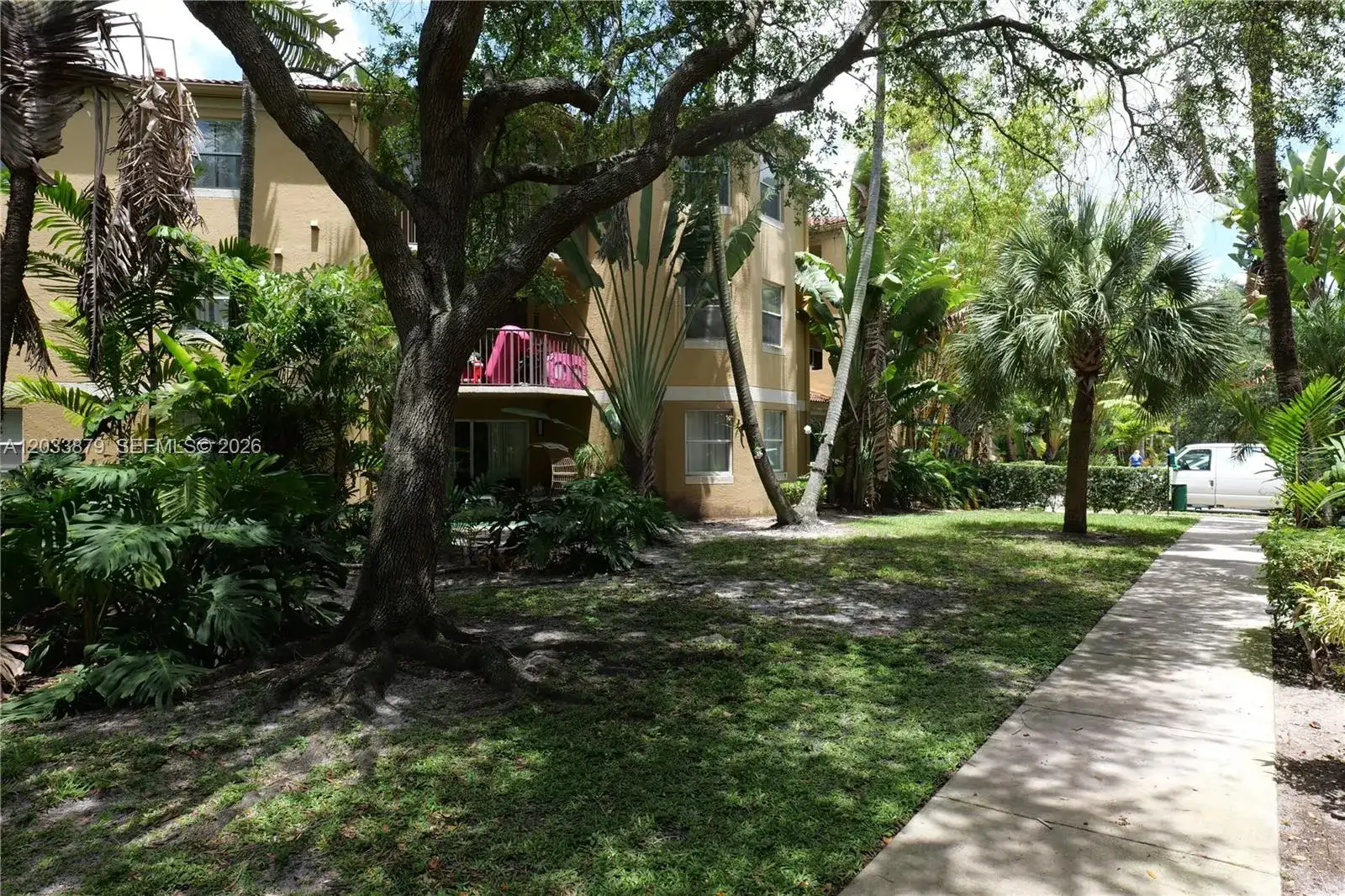 771 N Pine Island Rd # 308, Plantation FL 33324 photo 4