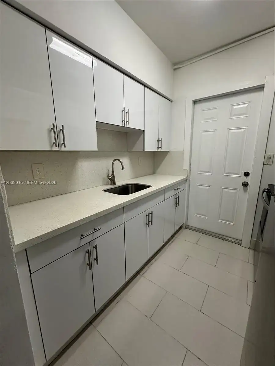 8205 Crespi Blvd # 3, Miami Beach FL 33141 photo 5