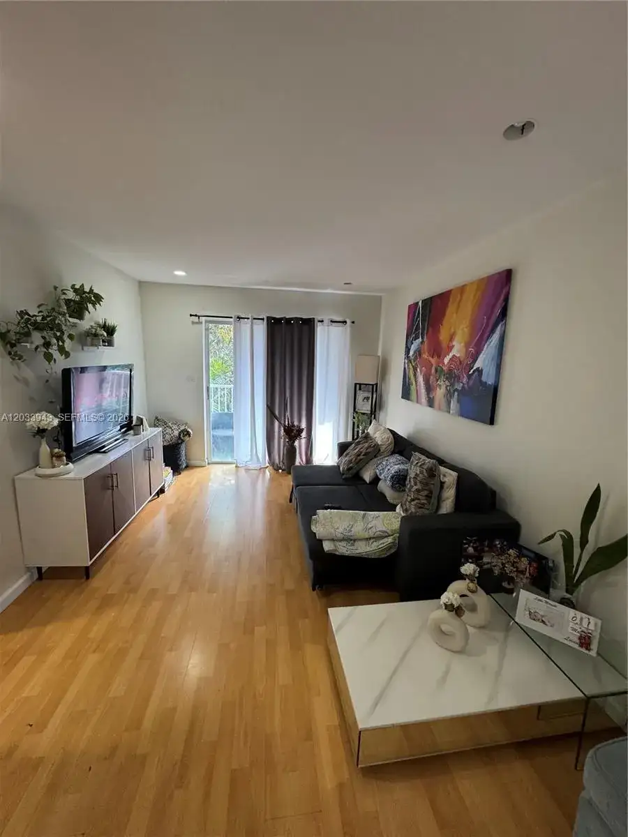 645 NE 121st St # 304, North Miami FL 33161 photo 4