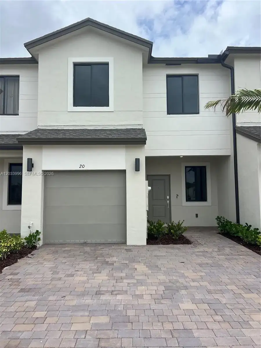 20 NW 15th Ct, Florida City FL 33034 photo 2