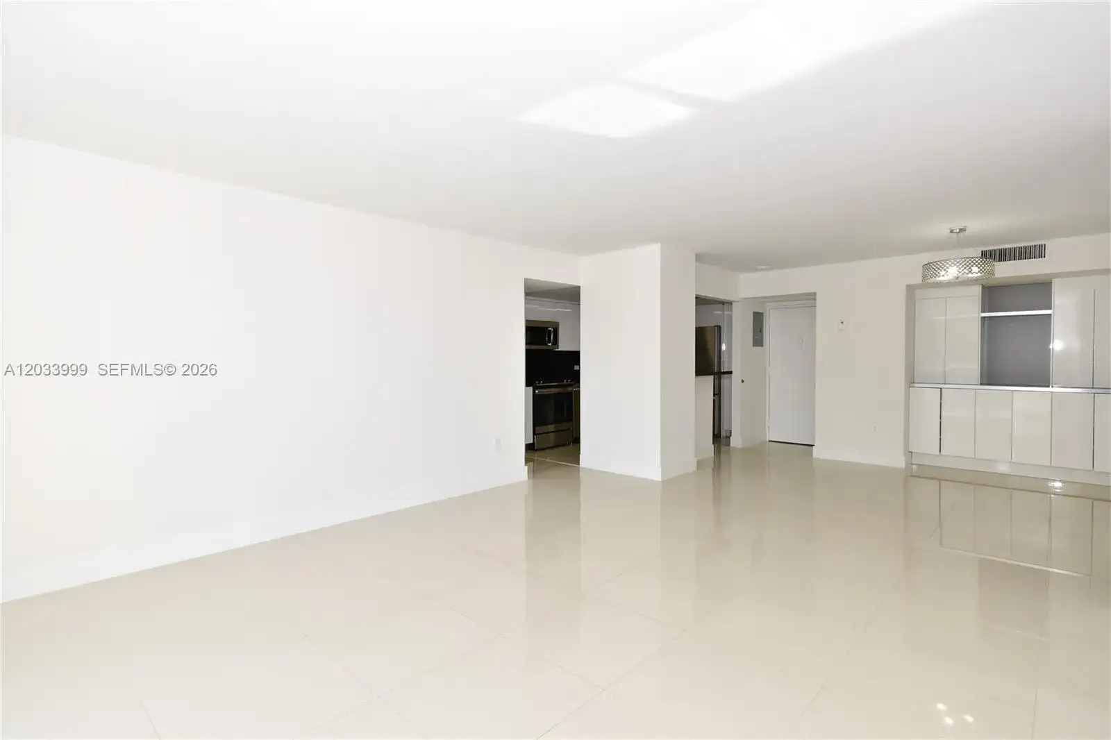 20505 E Country Club Dr # 237, Aventura FL 33180 photo 5