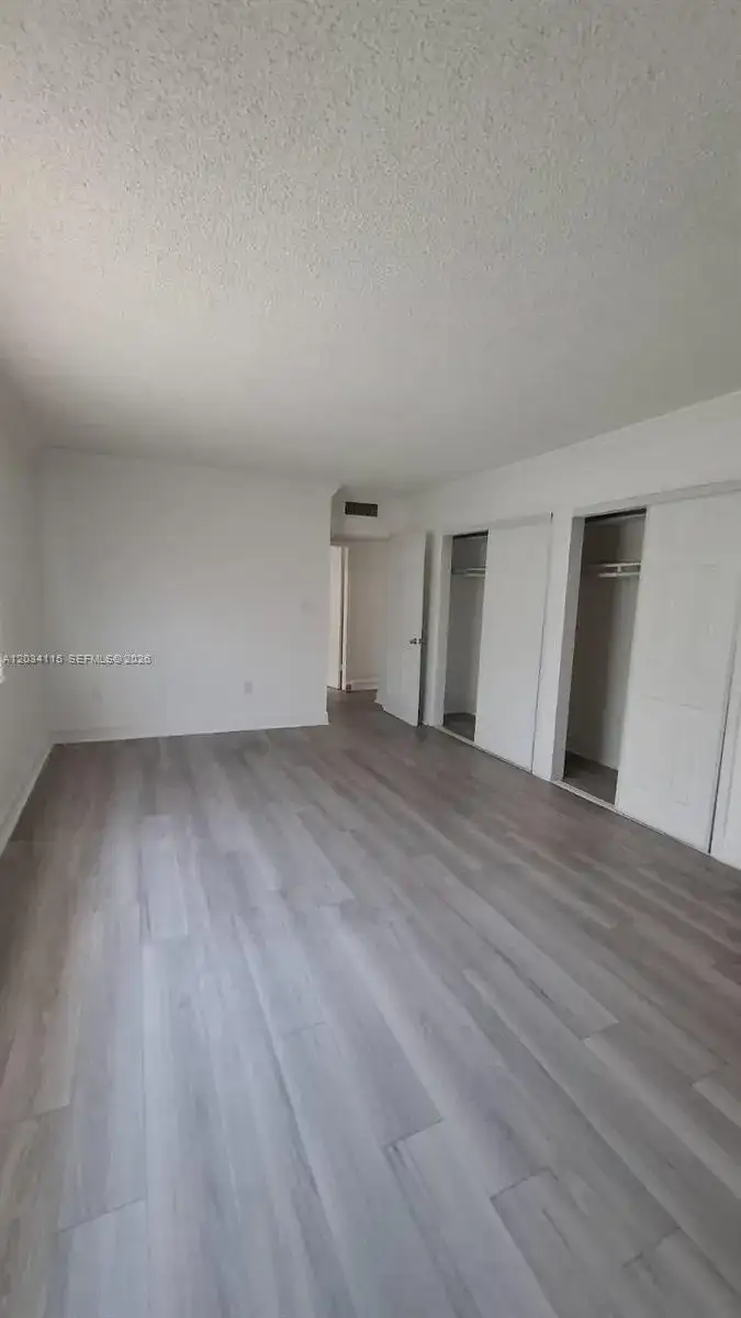 6940 Miami Gardens Dr # 522, Hialeah FL 33015 photo 5