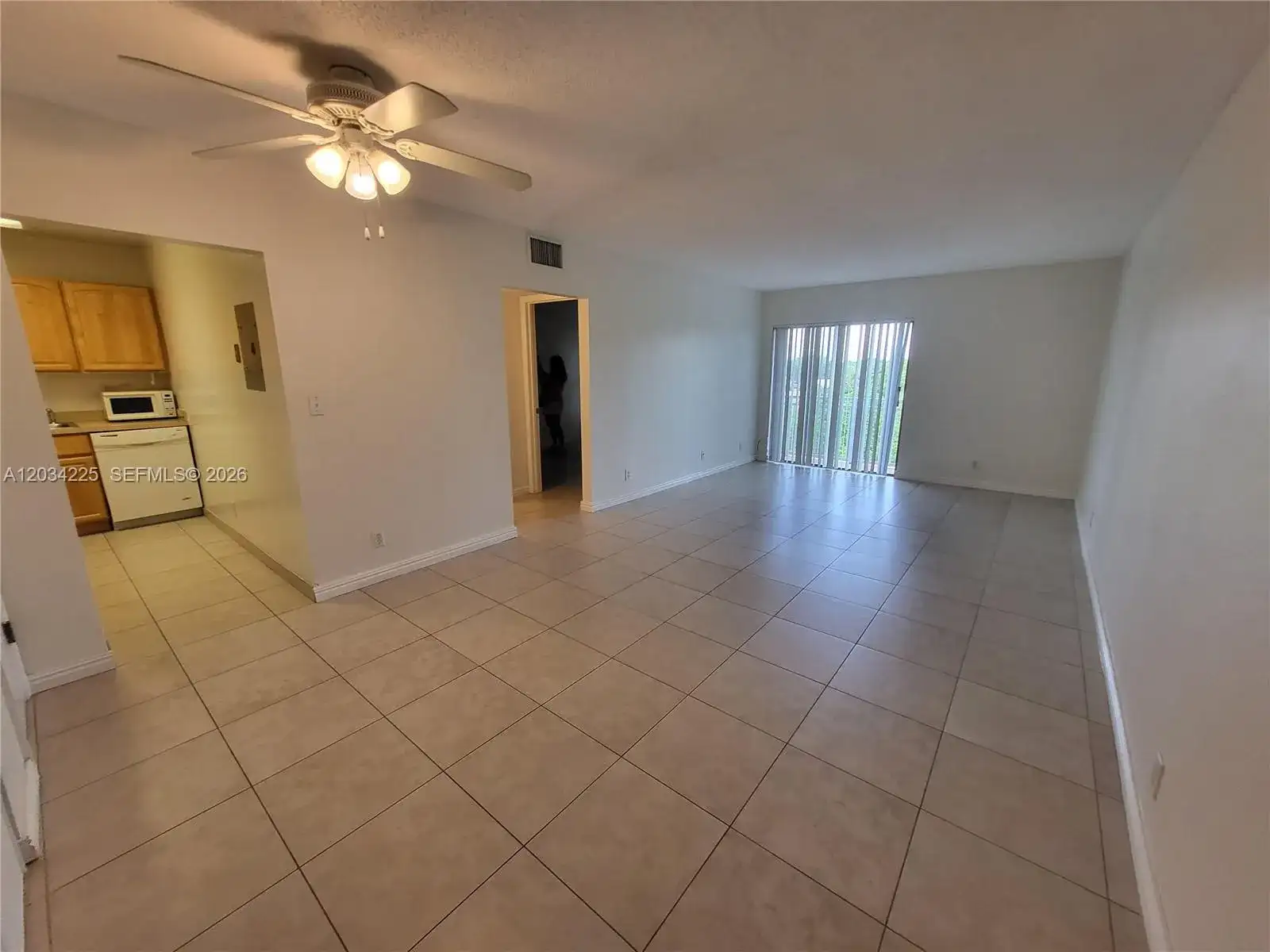 405 S Pine Island Rd # 406D, Plantation FL 33324 photo 2