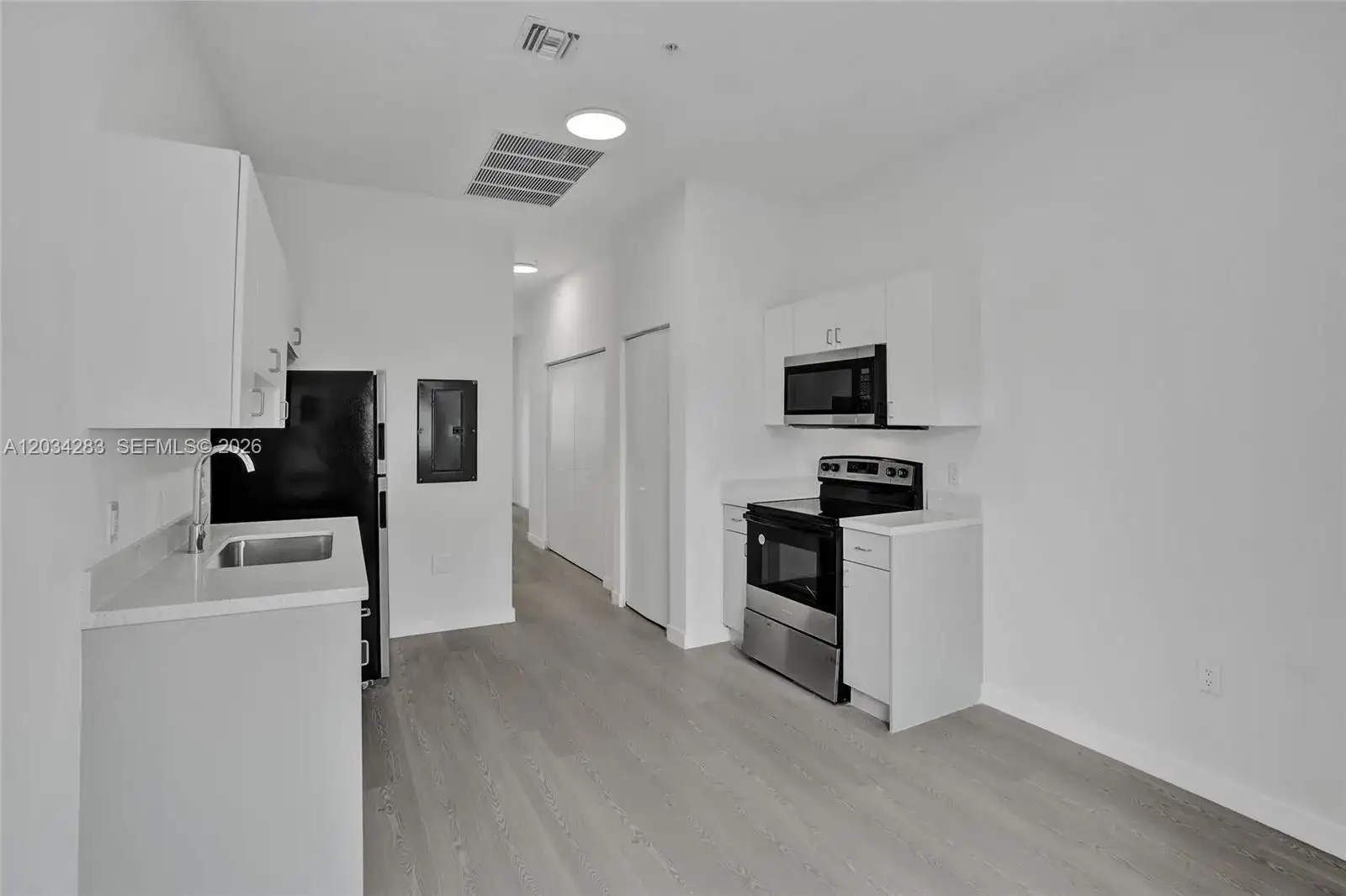 1567 NW 1st St # 3, Miami FL 33125 photo 2