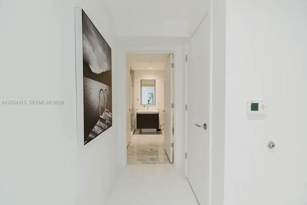 851 NE 1st Ave # 2403, Miami FL 33132 photo 4