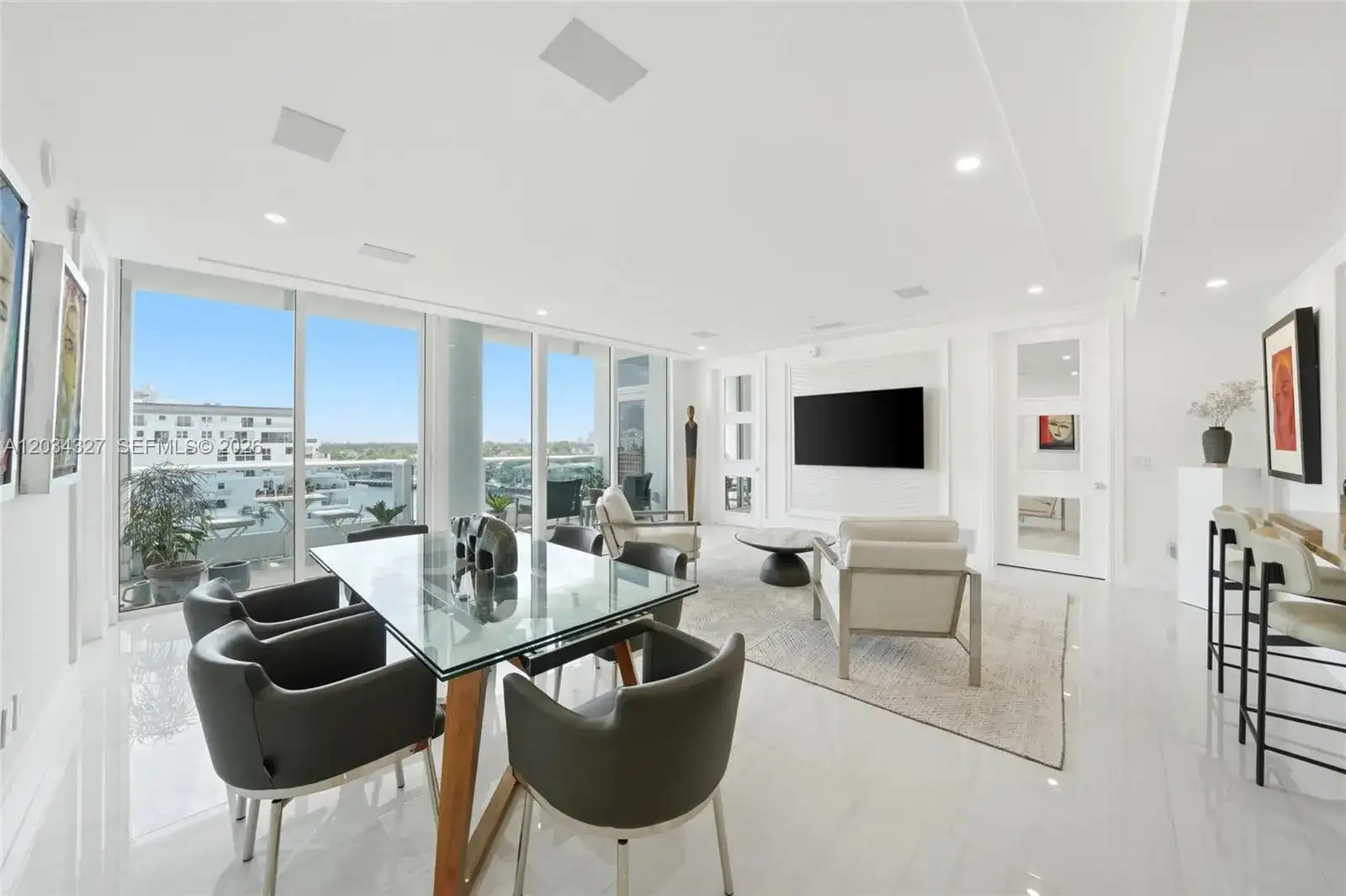715 Bayshore Dr # 705, Fort Lauderdale FL 33304 photo 2