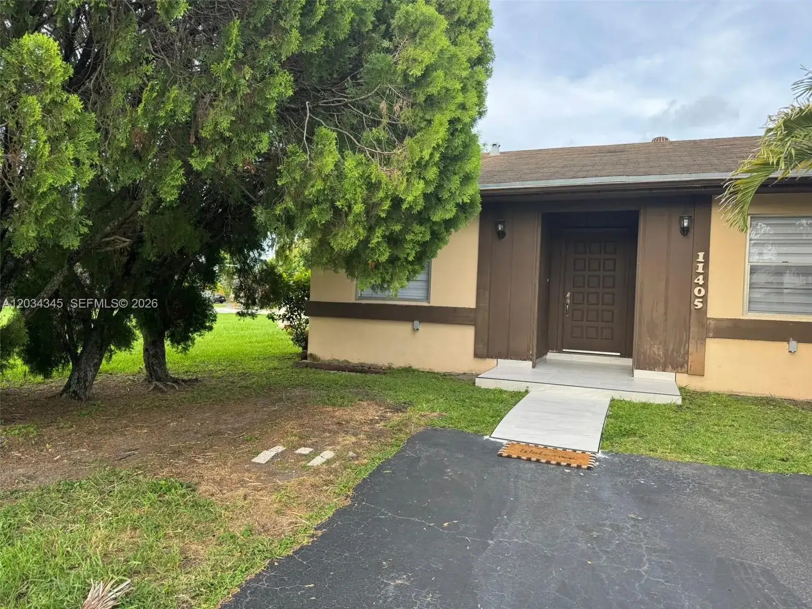 11405 SW 122nd Ct, Miami FL 33186 photo 2