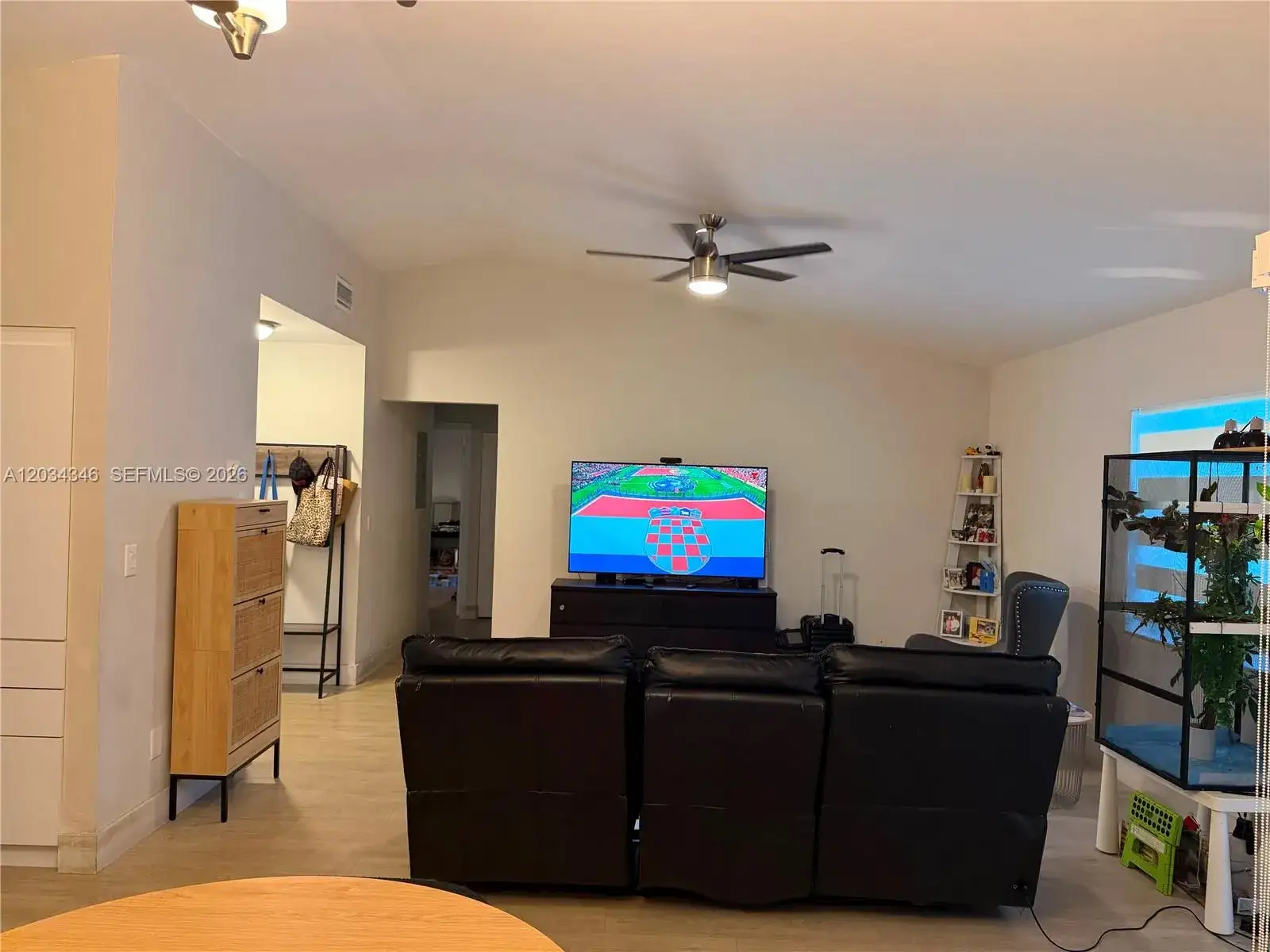 11727 NW 12th St, Pembroke Pines FL 33026 photo 2