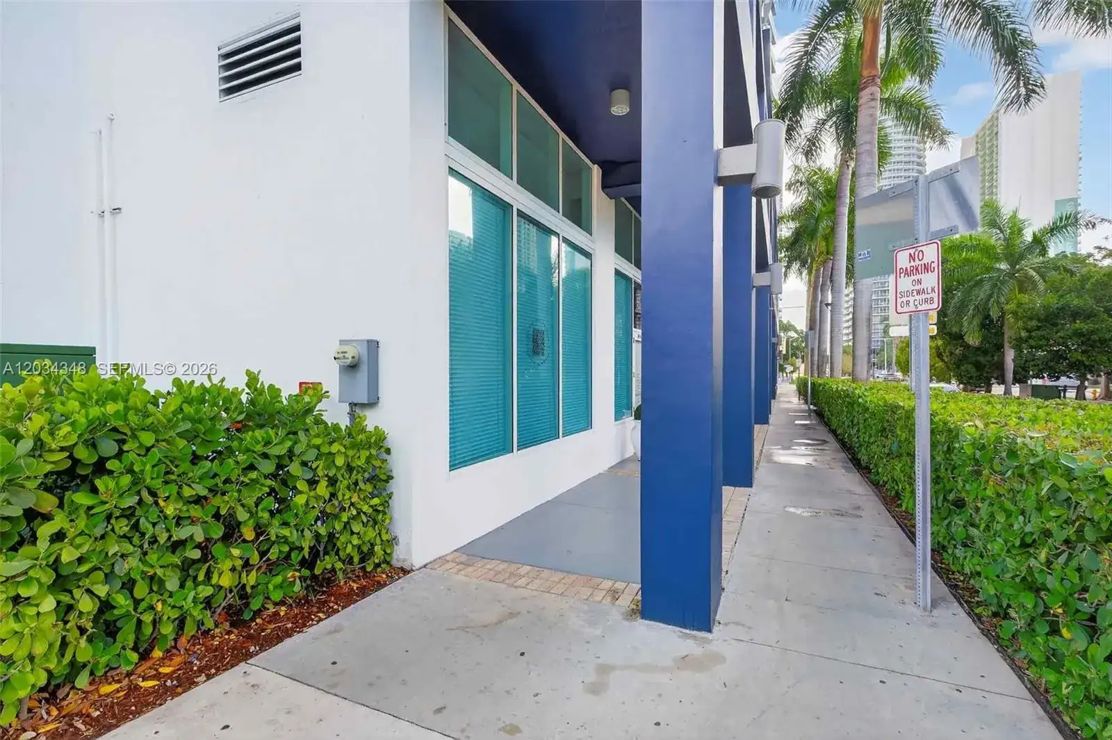 275 NE 18th St, Miami FL 33132 photo 4