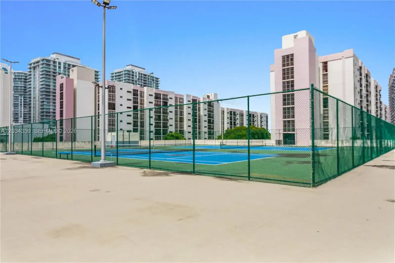 17021 N Bay Rd # 429, Sunny Isles Beach FL 33160 photo 2