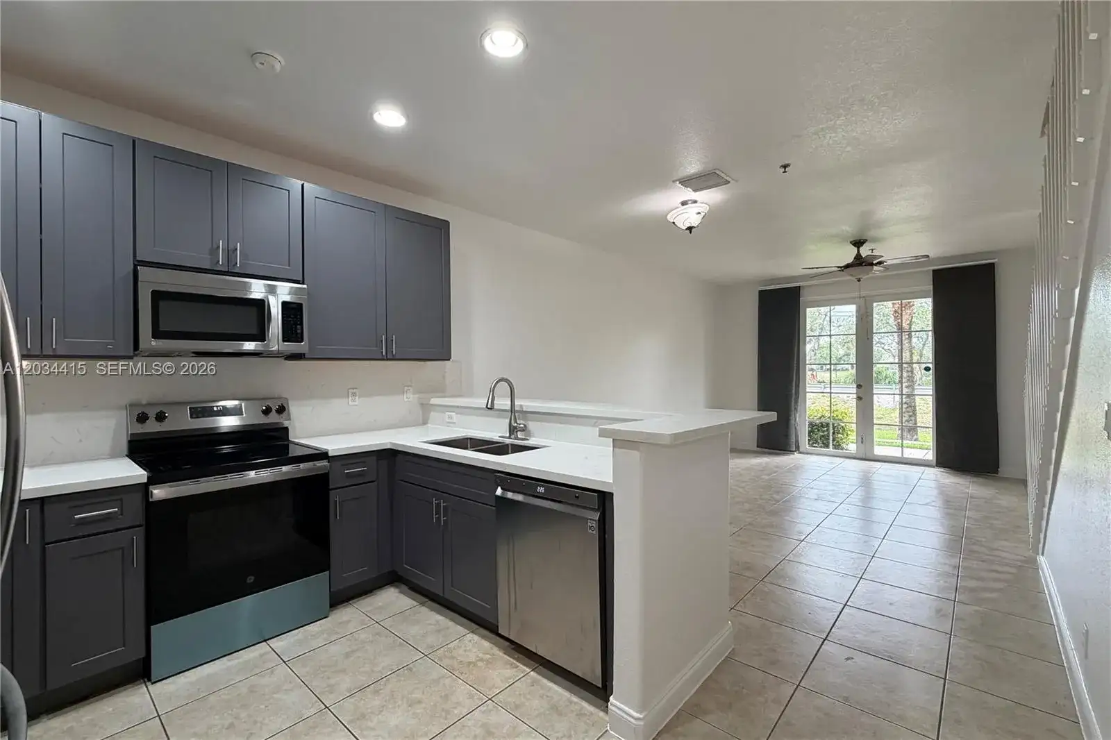 4649 SW 75th Way, Davie FL 33314 photo 5
