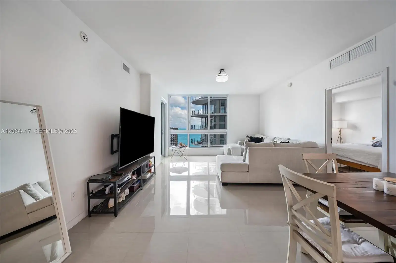 300 S Biscayne Blvd # 3406, Miami FL 33131 photo 5