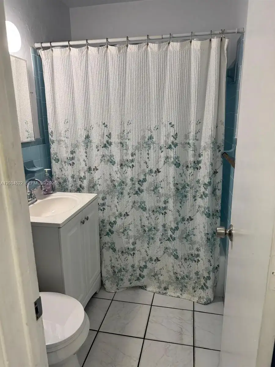 2732 NW 16th Ter # 2734, Miami FL 33125 photo 4