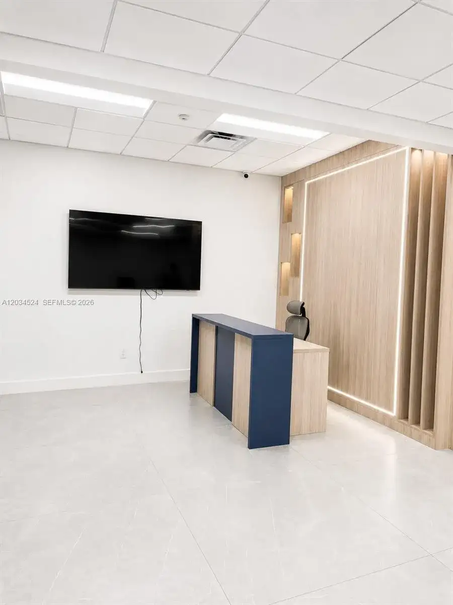 1110 Ponce De Leon Blvd, Coral Gables FL 33134 photo 2