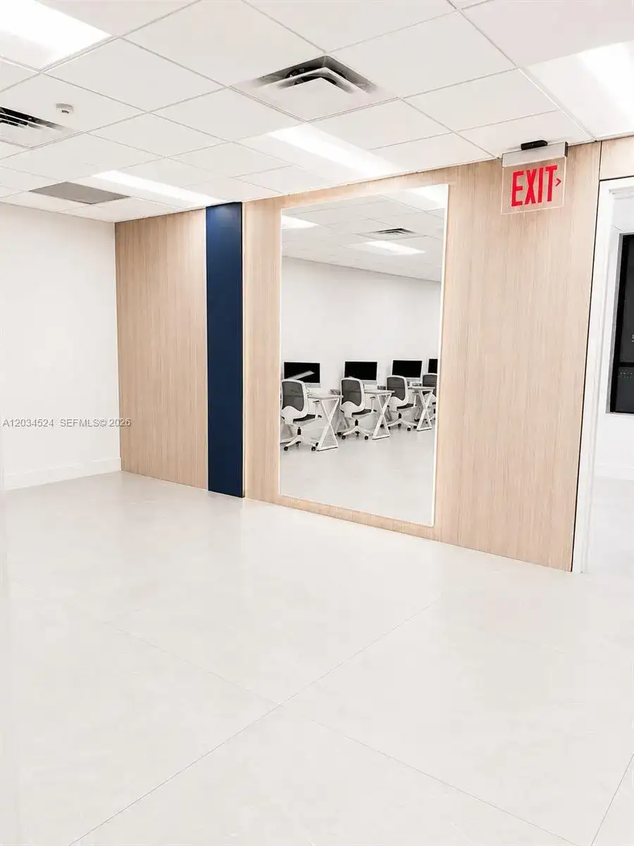 1110 Ponce De Leon Blvd, Coral Gables FL 33134 photo 3