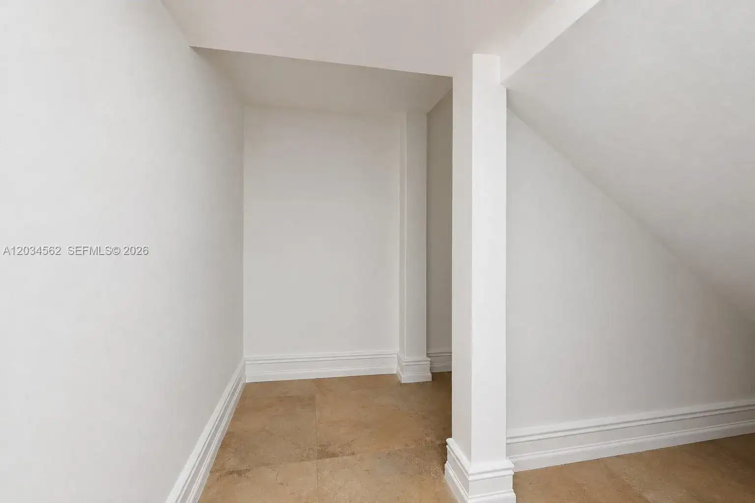 15651 SW 14th St, Miami FL 33194 photo 3