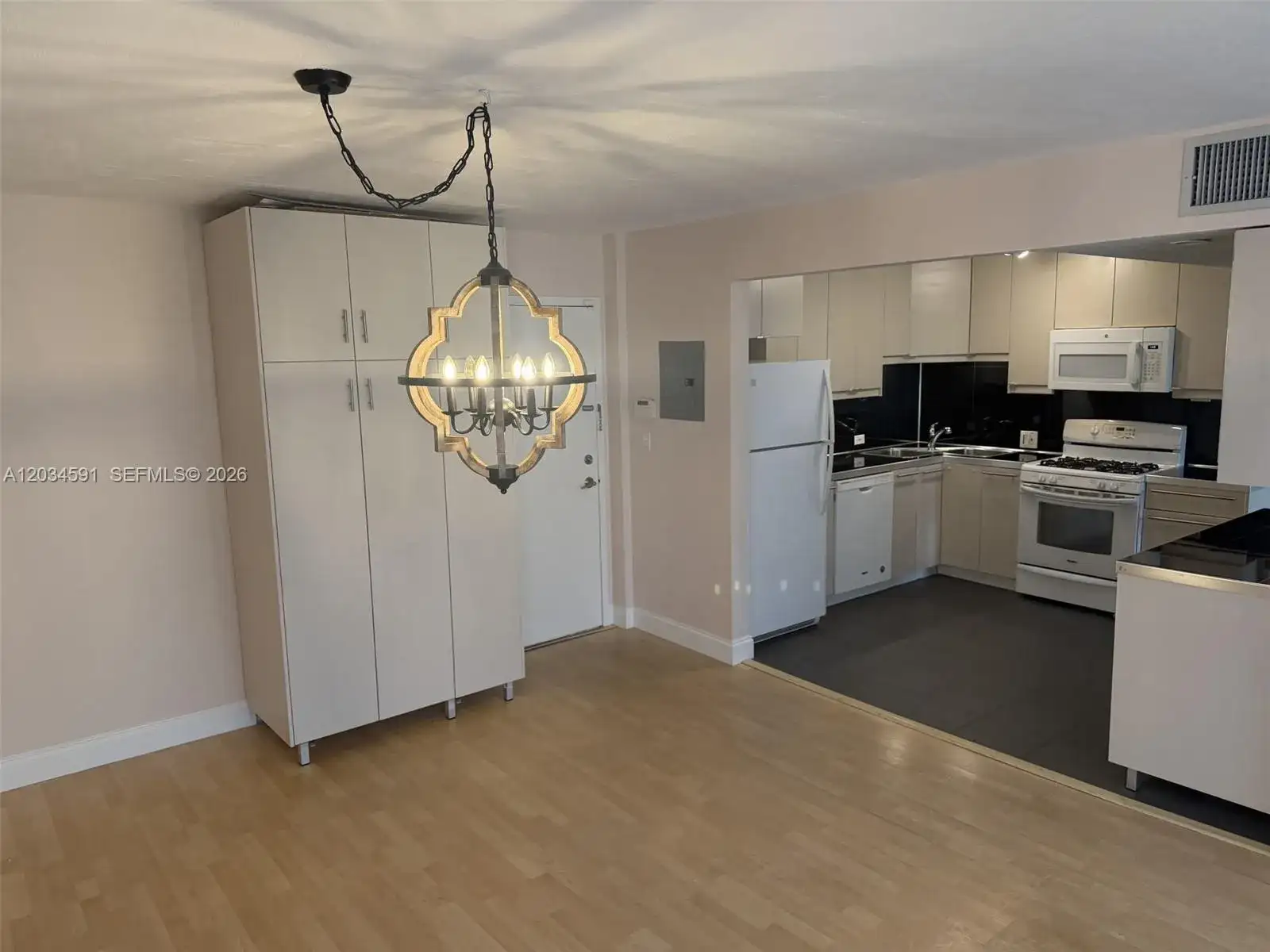 13120 SW 92nd Ave # 404, Miami FL 33176 photo 4